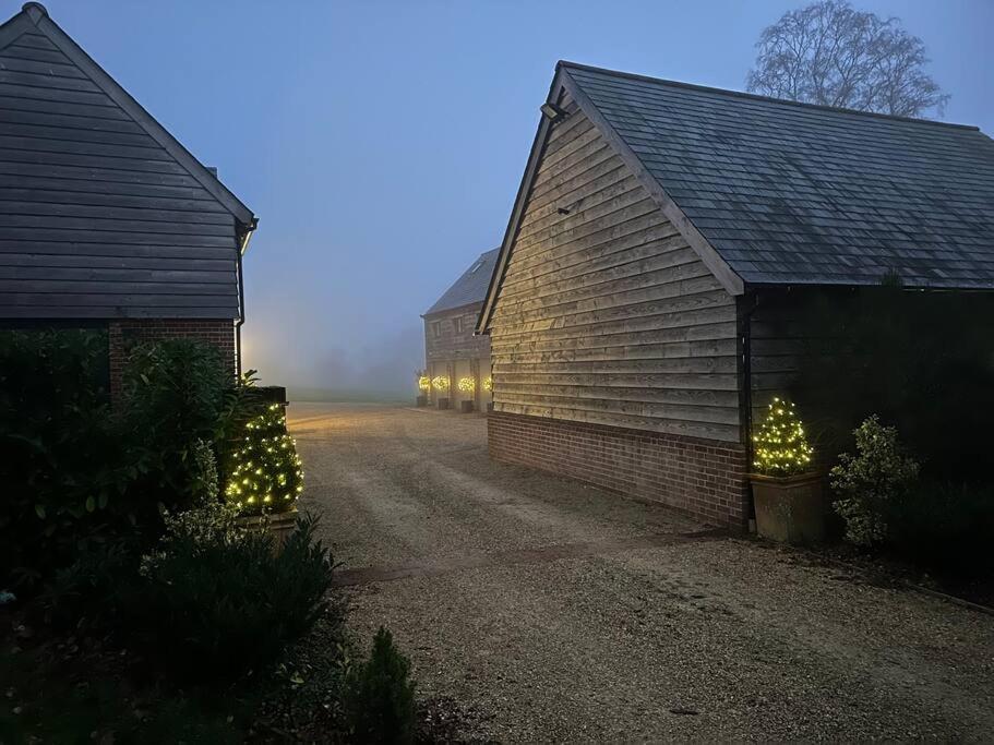 The Old Stables Villa Salisbury Exterior foto