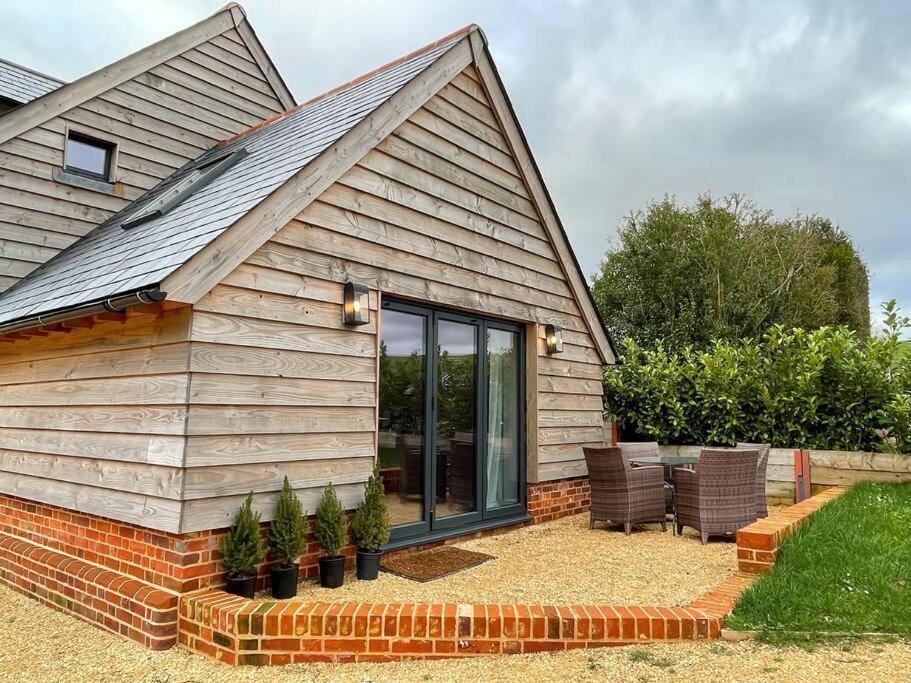 The Old Stables Villa Salisbury Exterior foto